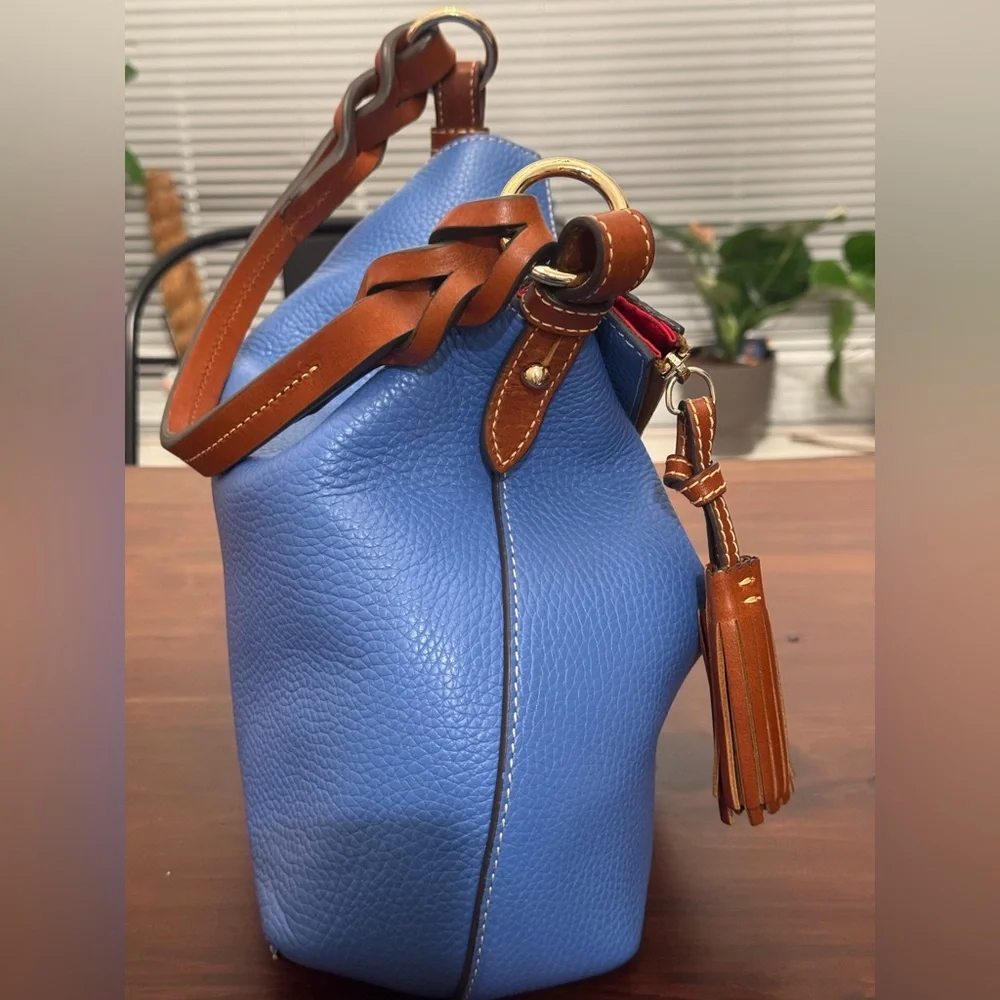 Dooney and Bourke pebble grain Twist Strap Hobo in azure. - Picture 5 of 10